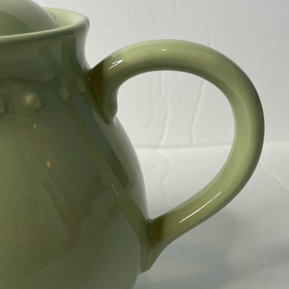 Pottery Barn EMMA Green Teapot 40oz Made In Portugal - Picture 5 of 16